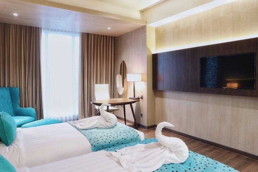 บีดับเบิลยู ลักชัวรี Hotel จัมบี ภายนอก รูปภาพ